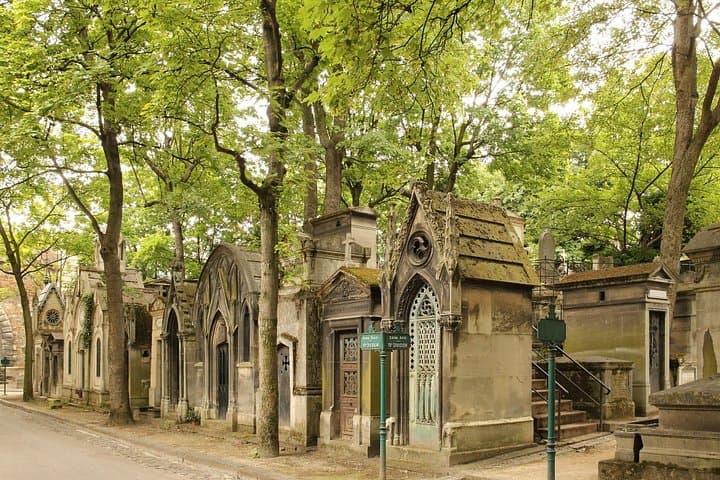 Paris Private Full Day Tour: Montmartre, Sights & Eiffel Tower — photo 17