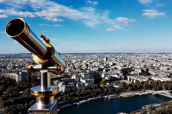 7 day Paris Must-Do Burgundy Champagne Culture Wine Small Group15 — photo 5