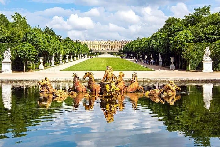VERSAILLES CASTLE Round-Trip Transfer from Paris by Luxury Van — photo 9