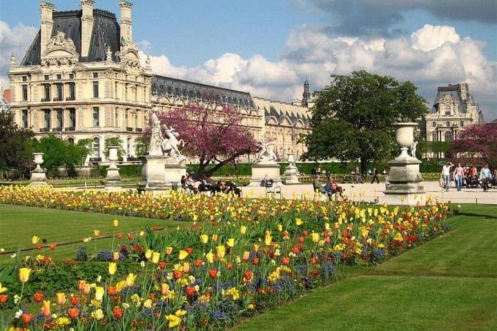 Private Transfer Paris Train Station to Hotel by V-Class — photo 11