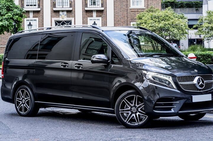 Arrival Transfer: Paris Airport CDG to Paris City by Luxury Van — photo 1