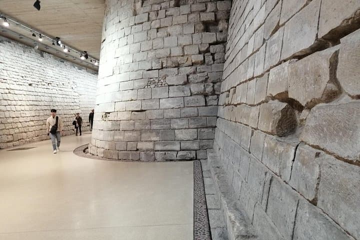 Louvre Highlights Tour for Kids Ticket Included — photo 5