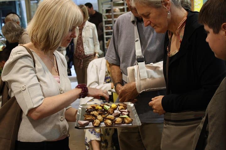 Small Group Tour - Paris Sweet Tooth Stroll — photo 2