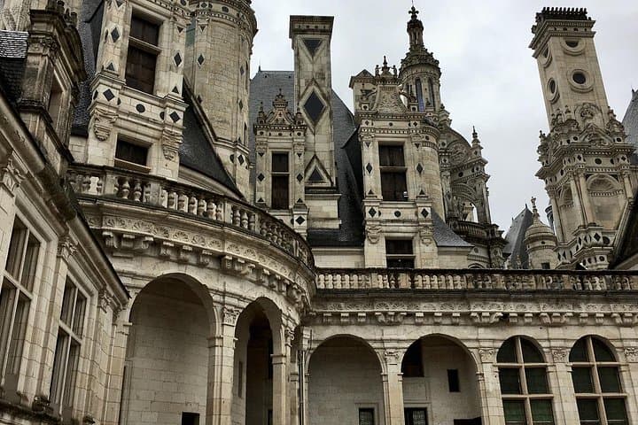 Private 3 Loire Castles Live Guided with Wine tasting from Paris — photo 9