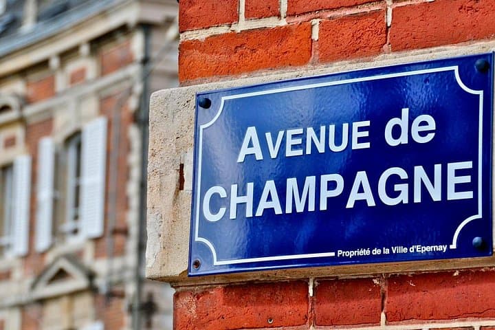 Moet et Chandon Pressoria Champagne Small Group from Paris — photo 10