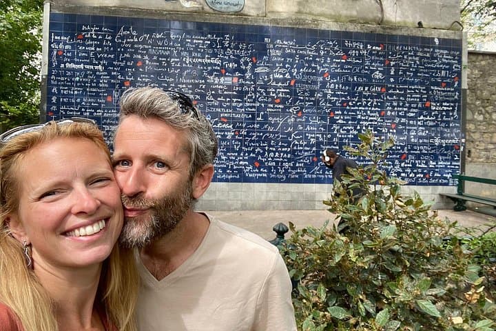 Paris Romantic Montmartre: Love Story Exploration Game and Tour — photo 1