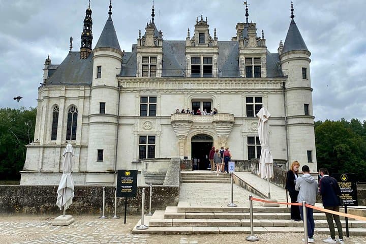 Loire Valley Castles Chenonceau Amboise & Da Vinci Small Group — photo 5