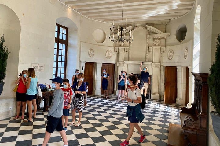 Loire Castles Chenonceau, Chambord & 2 Wineries Private Trip — photo 8