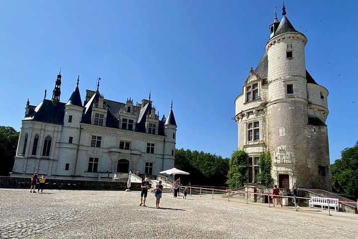 Loire Castles Chenonceau, Chambord & 2 Wineries Private Trip — photo 14