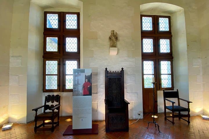 Live Guided Chenonceau, Chambord, Amboise Castles trip from Paris — photo 11