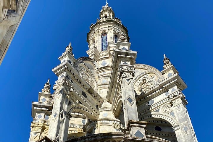 Live Guided Chenonceau, Chambord, Amboise Castles trip from Paris — photo 2
