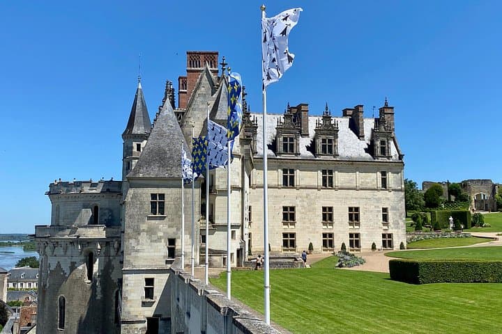 Live Guided Chenonceau, Chambord, Amboise Castles trip from Paris — photo 7