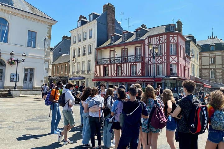 Private Mont Saint-Michel, Honfleur Trip from Paris by Mercedes — photo 3