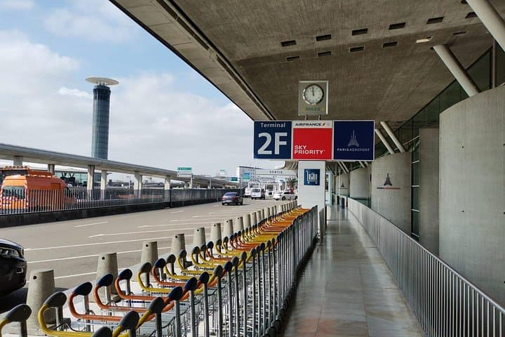 Private Transfer from Charle de Gaulle Airport to Paris — photo 5