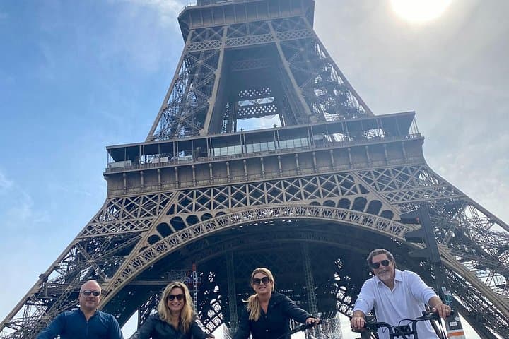 Paris Sightseeing Family Friendly Guided Electric Bike Tour — photo 14