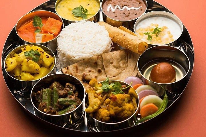 Private illumination Tour in Paris with Indian Dinner hotel Pickup — photo 2