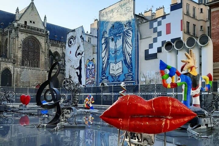 Invader Hunt - Street Art Tour of le Marais — photo 1