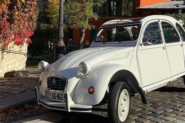 Vintage 2CV Adventure: 1-Hour Paris Highlights Tour — photo 6