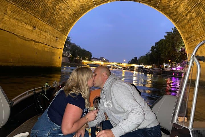 Paris Seine River Private or Shared Boat Tour — photo 8