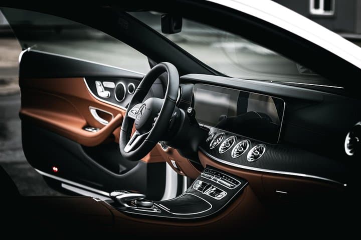 Transfer from Orly/CDG/LBG Airport to Paris (E-Class 2pax) — photo 4