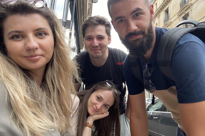 Live, Laugh, Love Along the Seine: Self-Guided Romantic Tour — photo 6