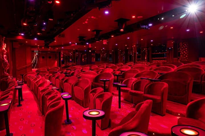Paris Crazy Horse Cabaret Show Champagne & macarons — photo 3