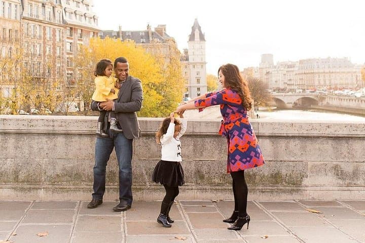 Private Paris Photoshoot at the Eiffel Tower, Luxembourg or Seine — photo 1