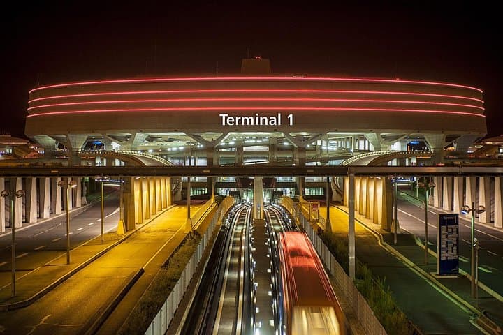Private Taxi transfer from CDG airport to Paris — photo 1