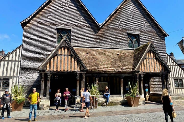 Private Mont Saint-Michel, Honfleur Trip from Paris by Mercedes — photo 10