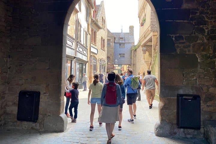 Private Mont Saint-Michel, Honfleur Trip from Paris by Mercedes — photo 20