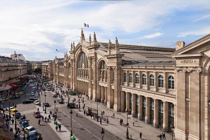 Private One Way Transfer frm Railways Station to Hot in Paris 1-3 — photo 1