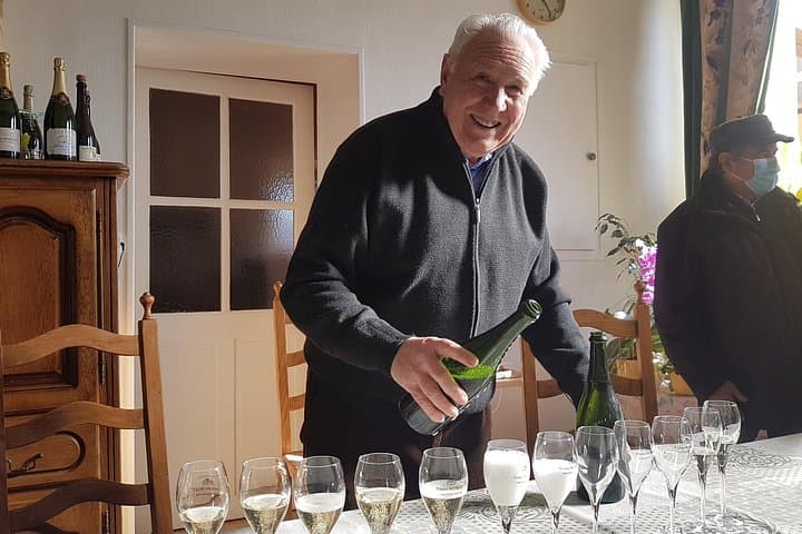 Private tour of the Champagne area, meet local producers and taste their Champagne, start from your hotel in Paris. — photo 7