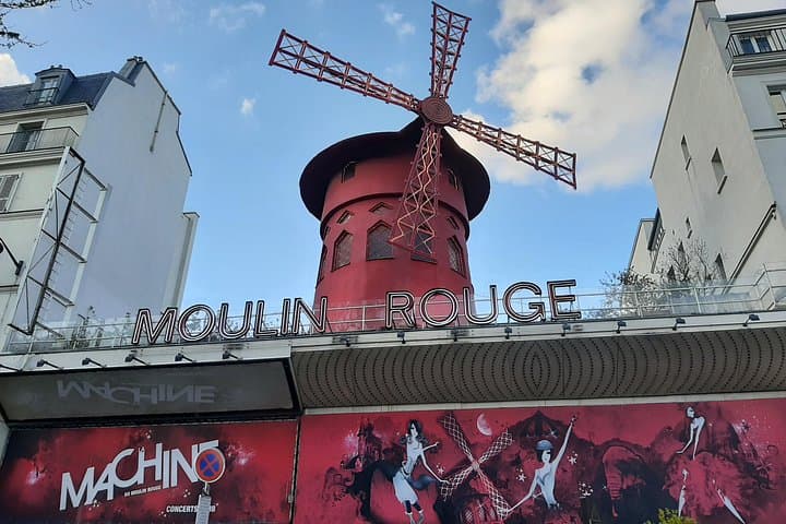 Montmartre/Sacre-Coeur/Paris- Artistic & Bohemian Epicenter — photo 6