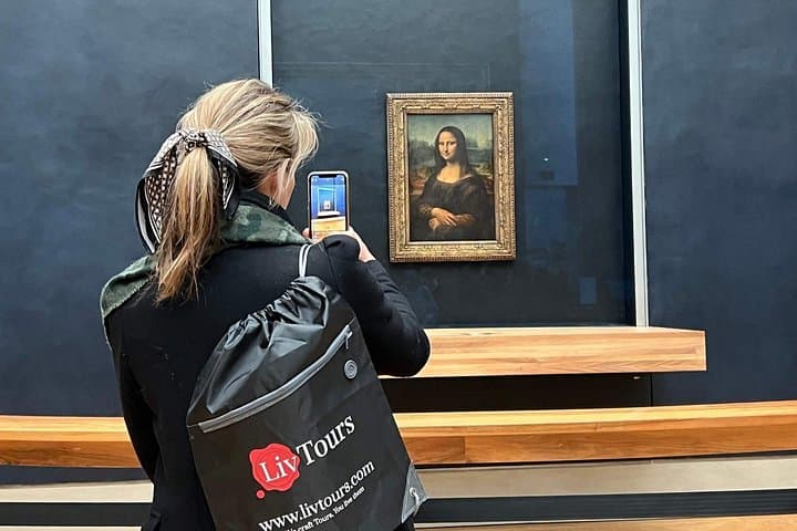 Mona Lisa First Viewing: Louvre Guided Tour with Max 6 People — photo 1