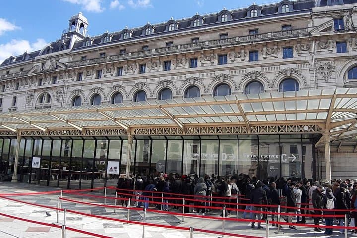 1st Day in Paris Discovery Private Tour: 'How-to' Orientation & Sightseeing Fun! — photo 13