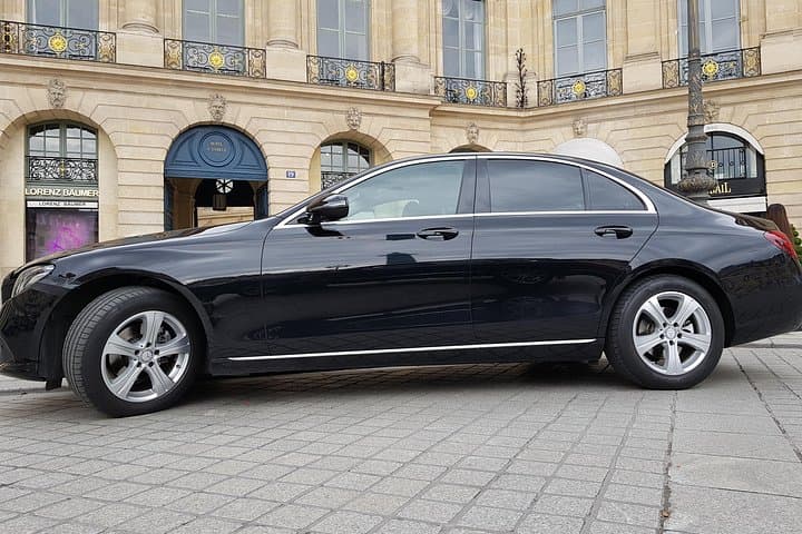 Private Chauffeur from Paris to Charles De Gaulle Airport — photo 2