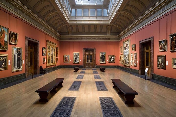 Private Guided Tour of Louvre Museum — photo 1