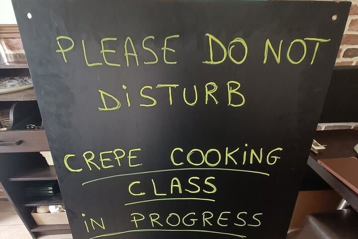 Amazing Sweet Crêpe Cooking Class Paris — photo 6