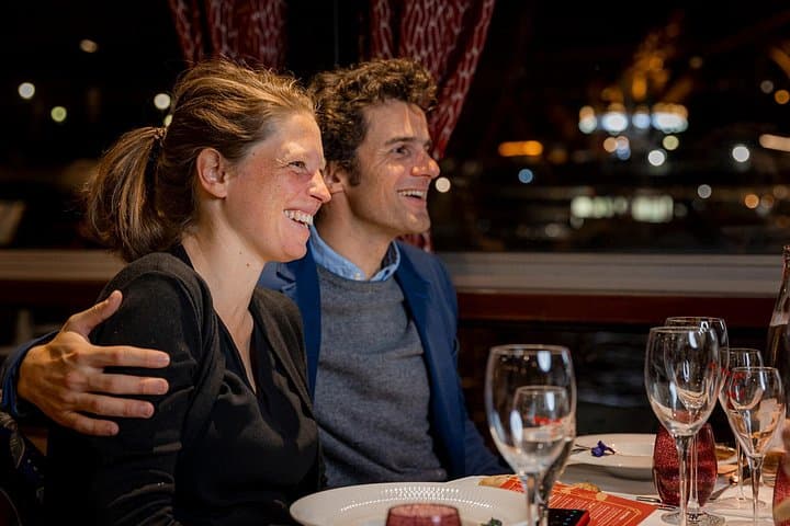 Paris Seine River Dinner Cruise by Maxim's with Champagne & Music — photo 4