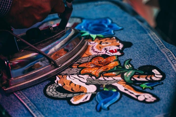 Customize a unique denim jacket with French celebrities’ designer — photo 1