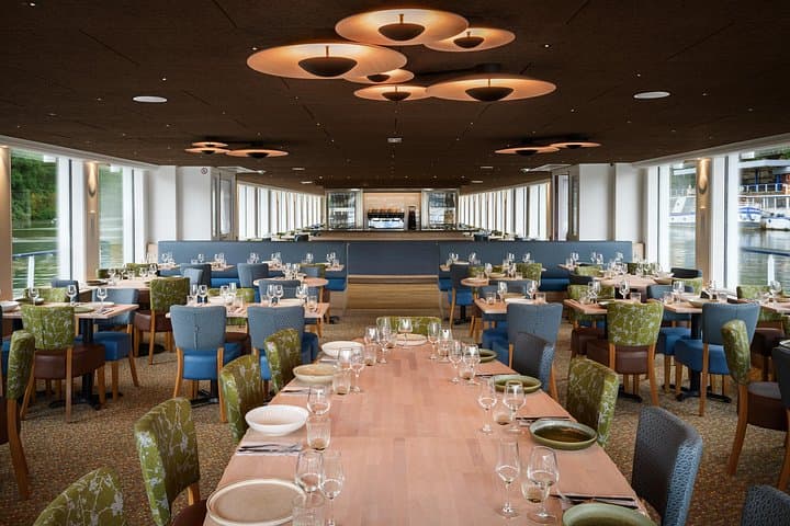 Paris Capitaine Fracasse 3 Course Seine River Dinner Cruise — photo 14