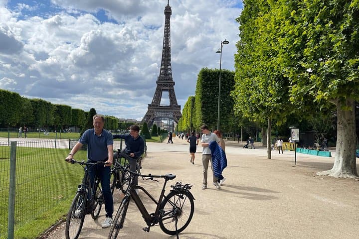 Private 2.5-Hour Paris E-Bike Highlights Tour — photo 6
