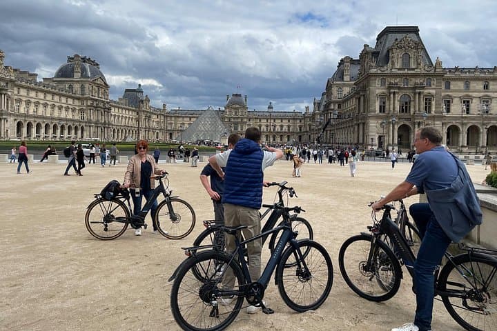 Private 2.5-Hour Paris E-Bike Highlights Tour — photo 7