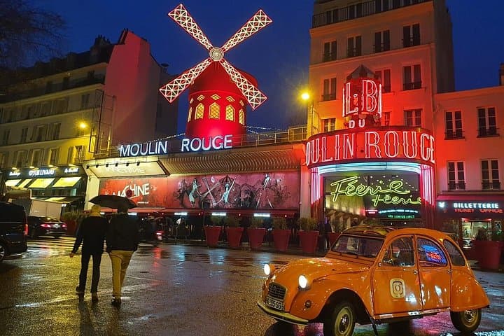 Experience the Magic of Paris By Night: A 2-Hour Iconic 2CV Tour — photo 4