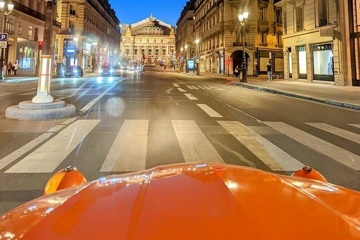 Experience the Magic of Paris By Night: A 2-Hour Iconic 2CV Tour — photo 5