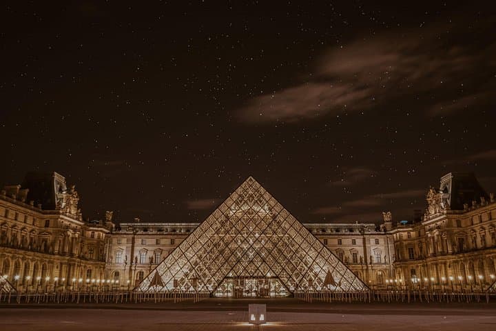Experience the Magic of Paris By Night: A 2-Hour Iconic 2CV Tour — photo 3