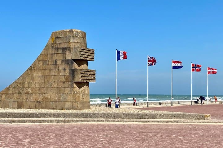 2-day Private Mont Saint-Michel, 3 Loire Castles, D-Day Express — photo 16