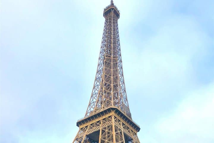 Experience a Decadent French Picnic with Wine Pairing in Paris — photo 3