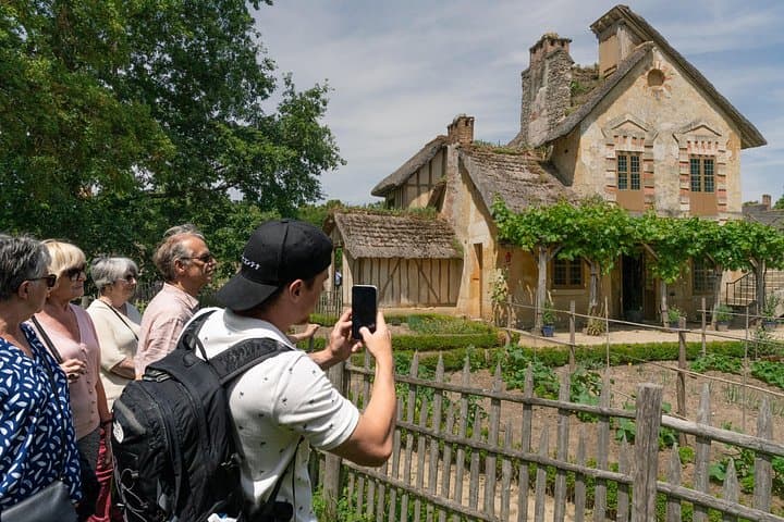 Versailles Full-Day Tour with the Estate of Marie-Antoinette — photo 9