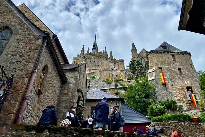 2-day Private Mont Saint-Michel, 3 Loire Castles, D-Day Express — photo 19